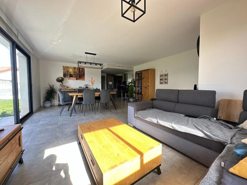 Maison - 108 m² - 4 pièces