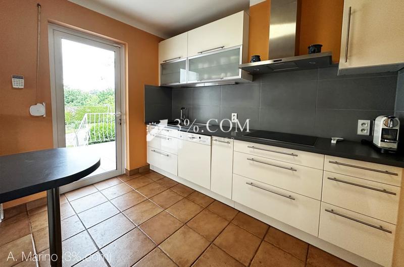 Demeure - 140 m² - 6 pièces