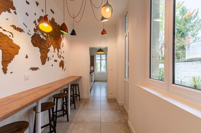 Maison - 328 m² - 15 pièces