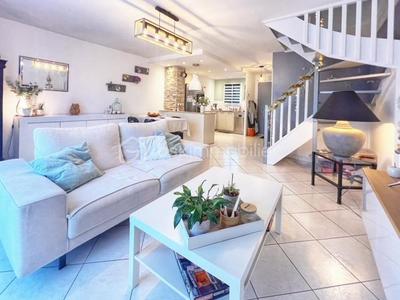 Maison - 85 m² - 5 pièces