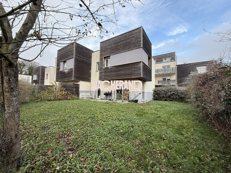 Maison contemporaine - 80 m² - 4 pièces