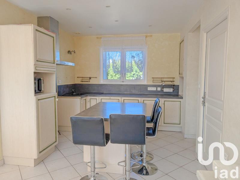 Maison - 181 m² - 5 pièces