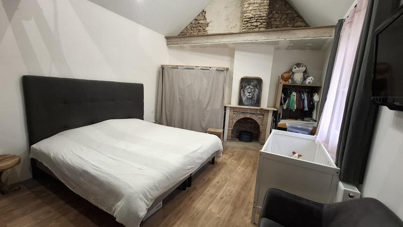 Maison - 216 m² - 9 pièces