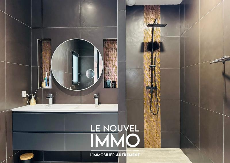 Maison contemporaine - 123 m² - 5 pièces