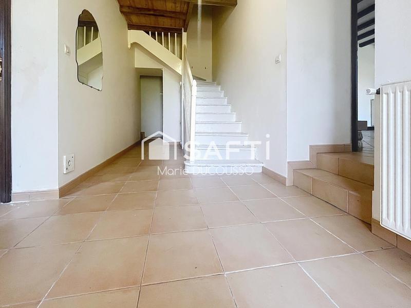 Maison - 214 m² - 7 pièces