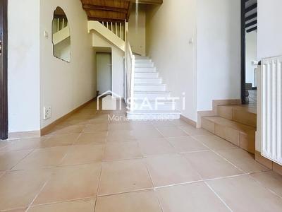 Maison - 214 m² - 7 pièces