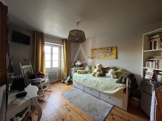 Maison - 170 m² - 5 pièces