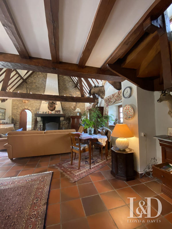 Maison - 185 m² - 7 pièces