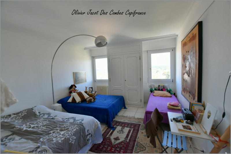 Appartement - 191 m² - 6 pièces