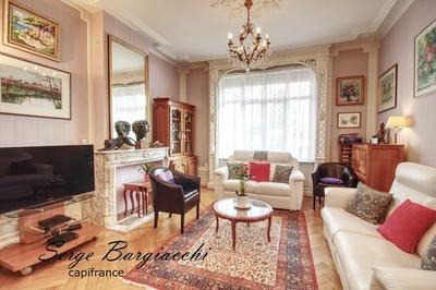 Maison bourgeoise - 214 m² - 8 pièces