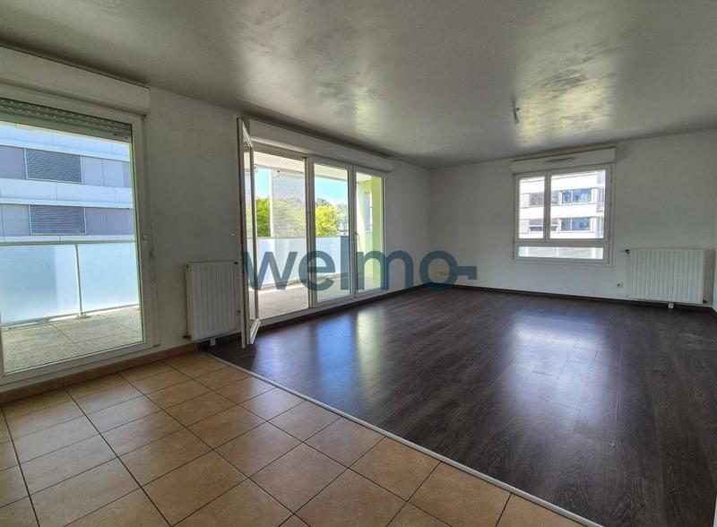 Appartement - 90 m² - 4 pièces