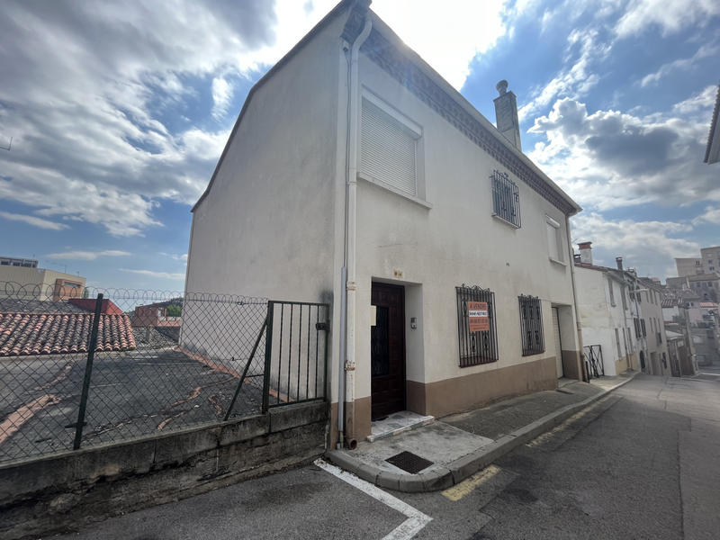 Parking / Garage - 255 m²