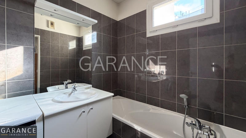 Appartement - 96 m² - 4 pièces