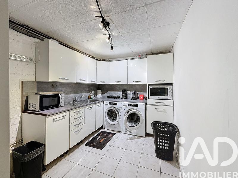 Maison - 248 m² - 8 pièces