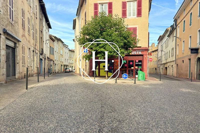 Studio - 18 m² - 1 pièce