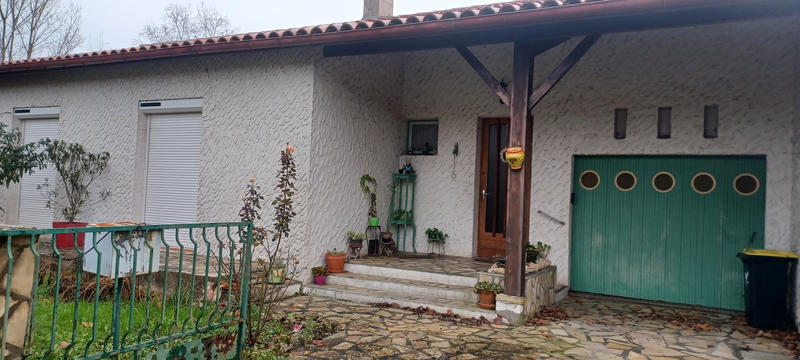 Maison - 90 m² - 5 pièces