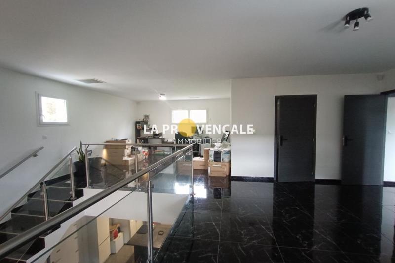 Maison - 166 m² - 5 pièces