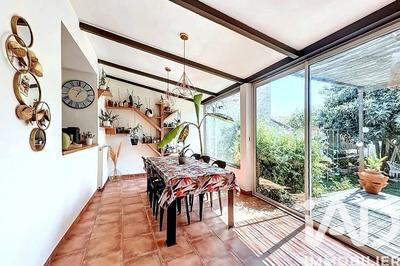 Maison - 140 m² - 5 pièces