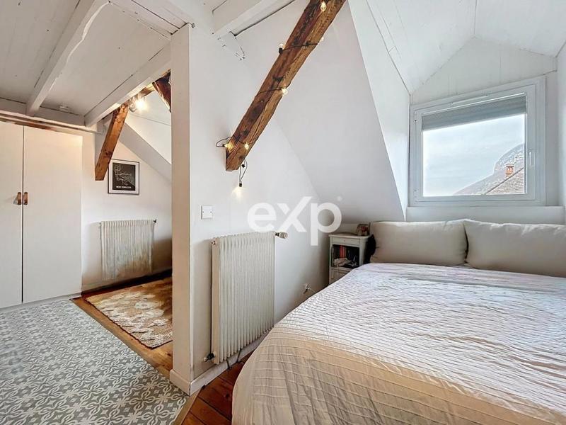 Appartement - 147 m² - 5 pièces