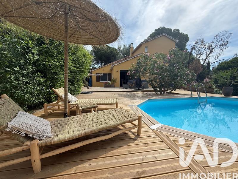 Maison - 140 m² - 5 pièces