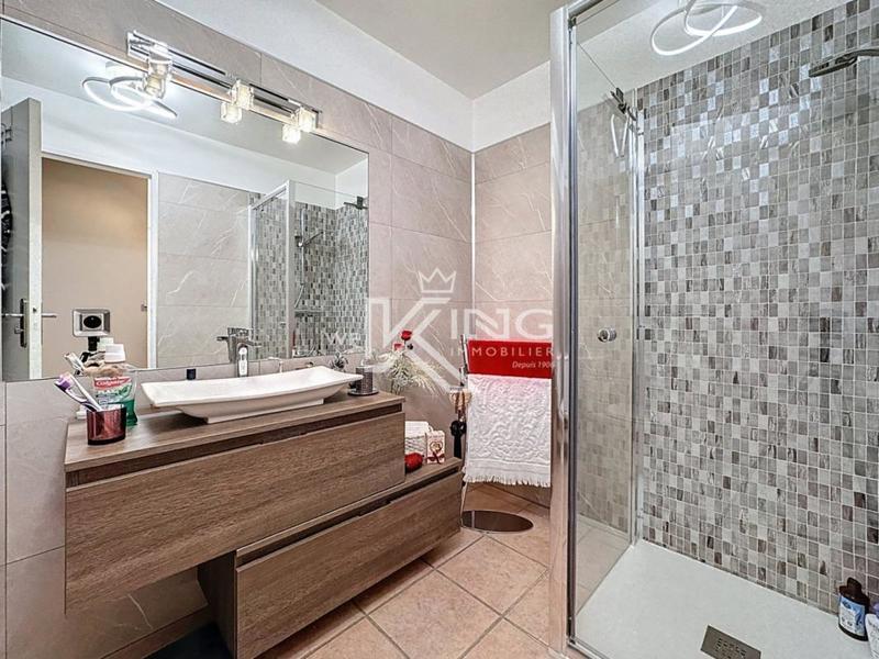 Appartement - 97 m² - 4 pièces