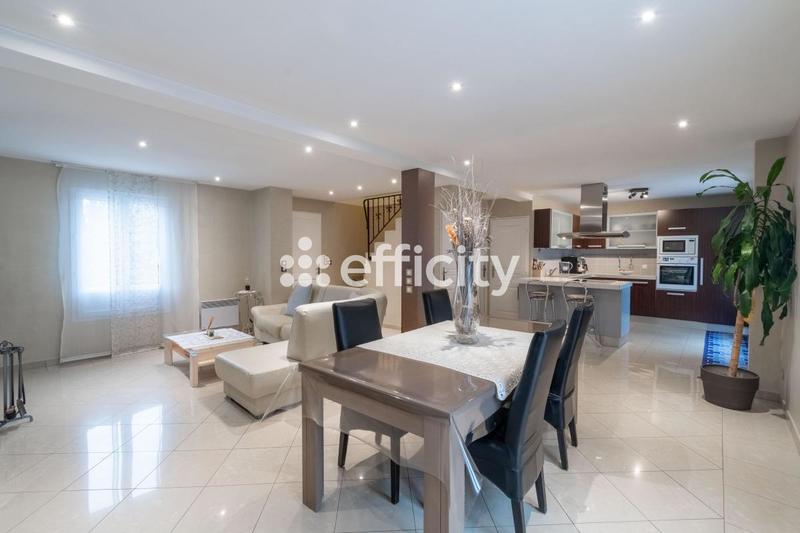 Pavillon - 118 m² - 7 pièces