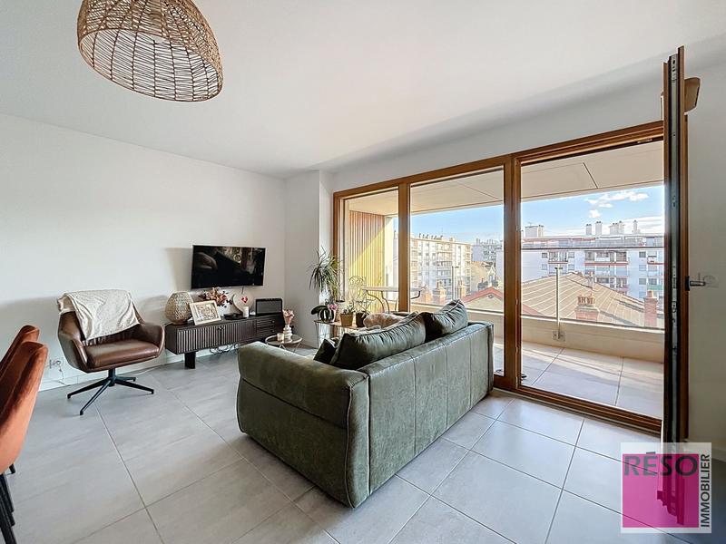 Appartement - 88 m² - 4 pièces