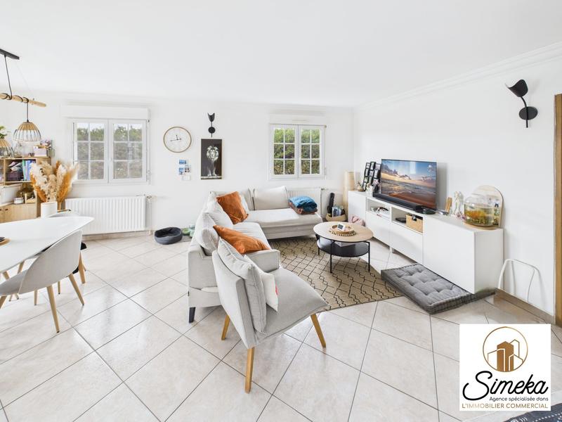 Maison contemporaine - 194 m² - 9 pièces