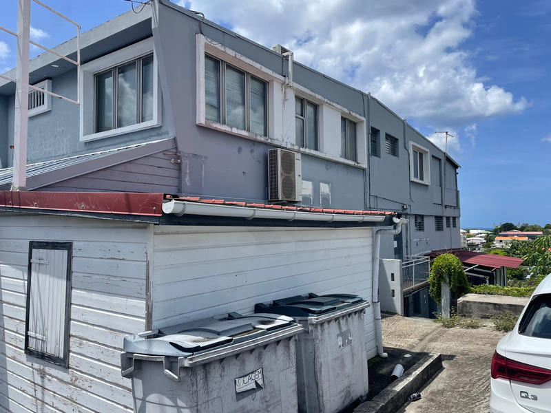 Local commercial - 293 m²