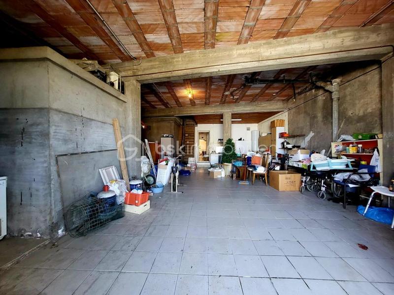 Maison - 180 m² - 7 pièces