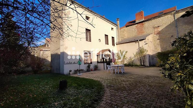 Maison - 93 m² - 4 pièces