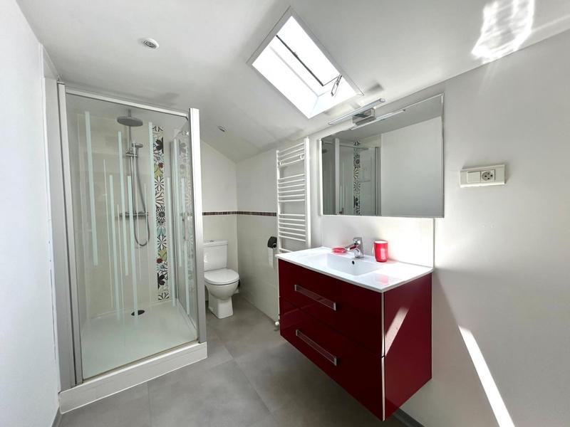 Maison - 188 m² - 7 pièces