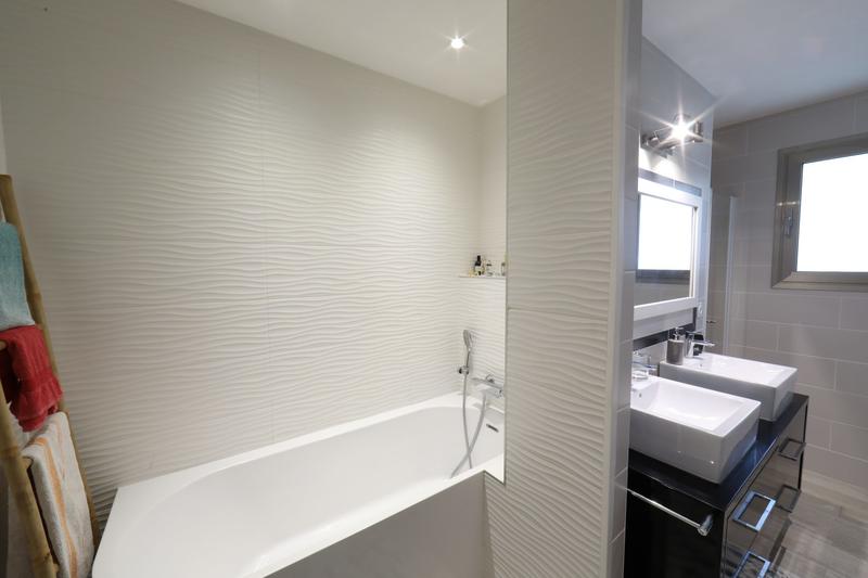 Maison contemporaine - 148 m² - 5 pièces