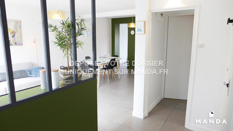 Chambre - 9 m² - 6 pièces