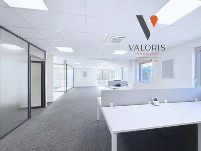 Bureau - 121 m² - 2 pièces