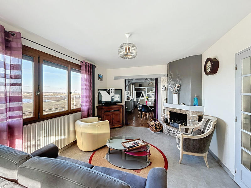 Maison traditionnelle - 125 m² - 4 pièces