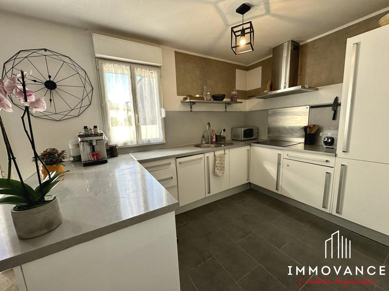 Maison - 80 m² - 4 pièces