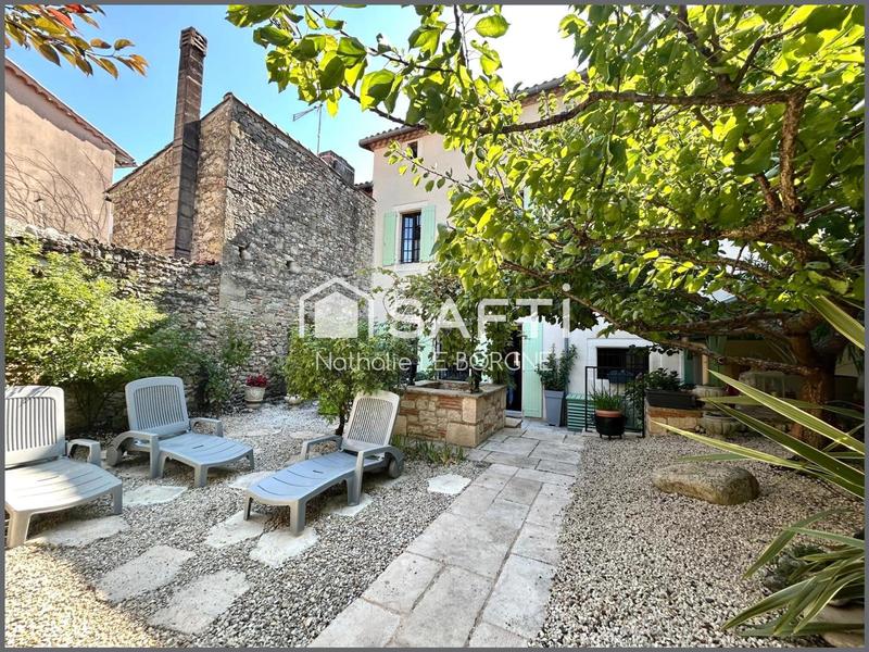 Maison - 247 m² - 7 pièces