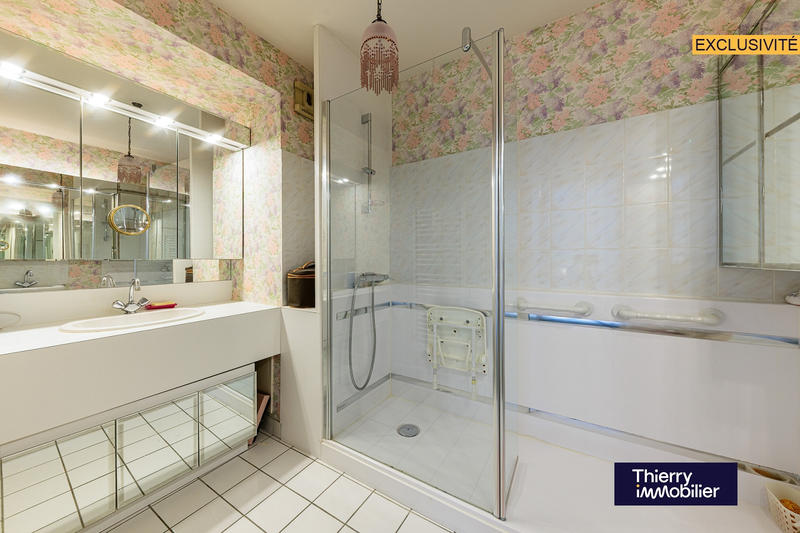 Appartement - 111 m² - 5 pièces