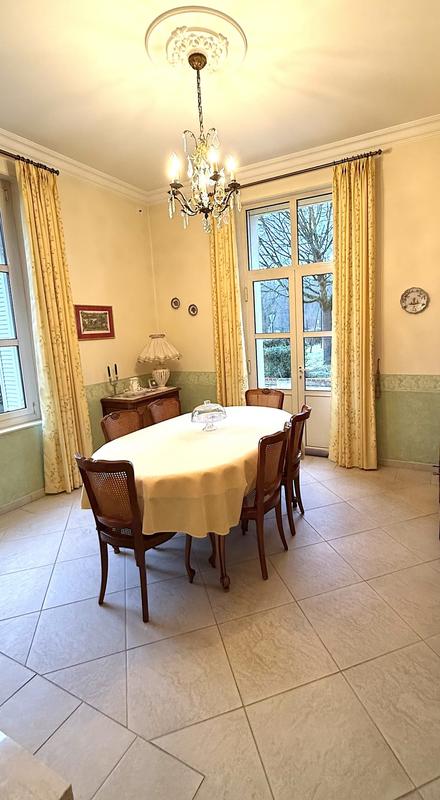Maison ancienne - 178 m² - 7 pièces