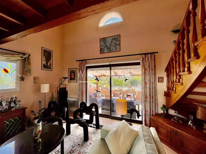 Maison - 121 m² - 5 pièces