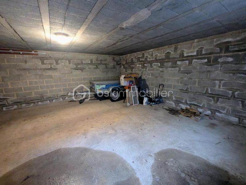 Maison - 503 m² - 4 pièces