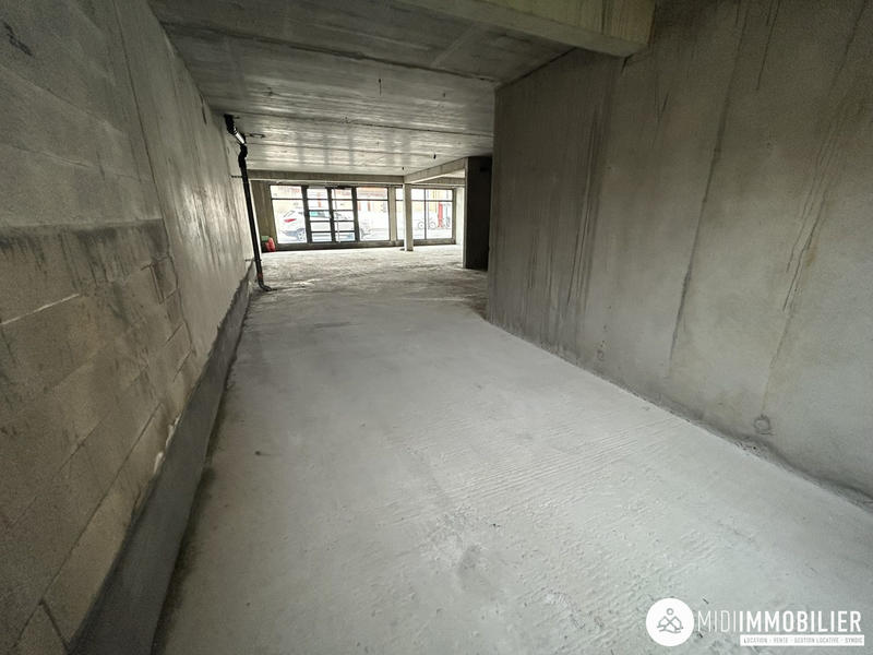 Local commercial - 99 m²