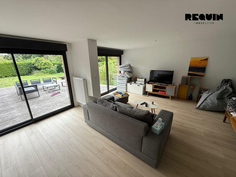 Villa - 200 m² - 8 pièces