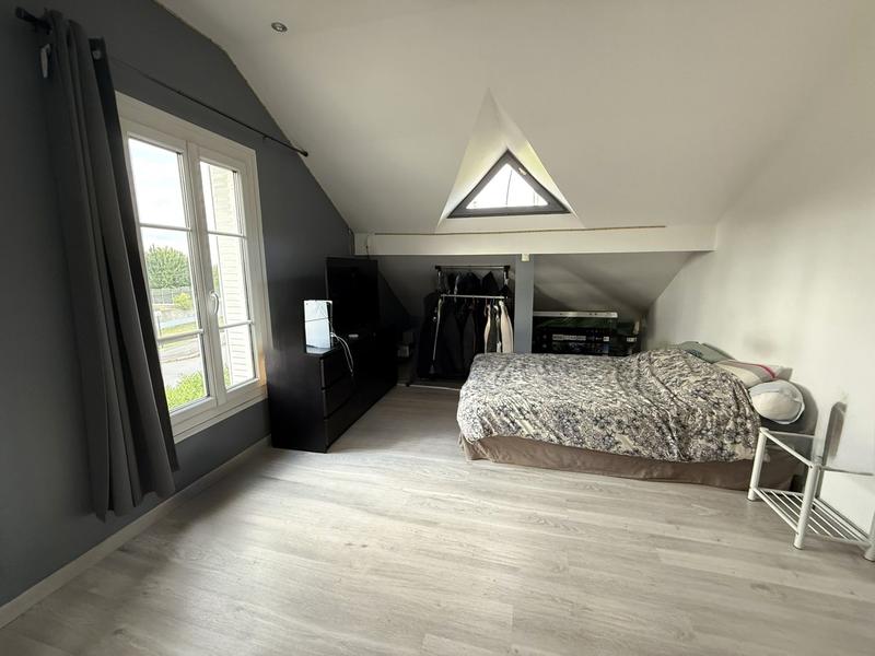 Maison - 101 m² - 5 pièces