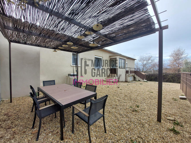 Maison - 91 m² - 4 pièces