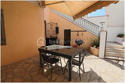 Immeuble - 150 m² - 7 pièces