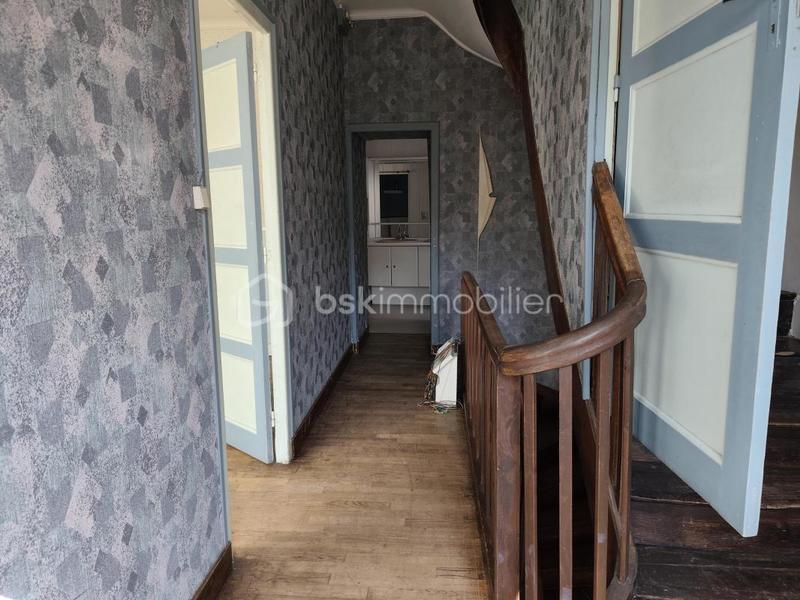 Maison - 200 m² - 11 pièces