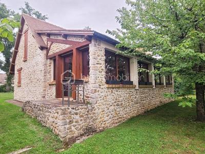 Maison - 306 m² - 8 pièces