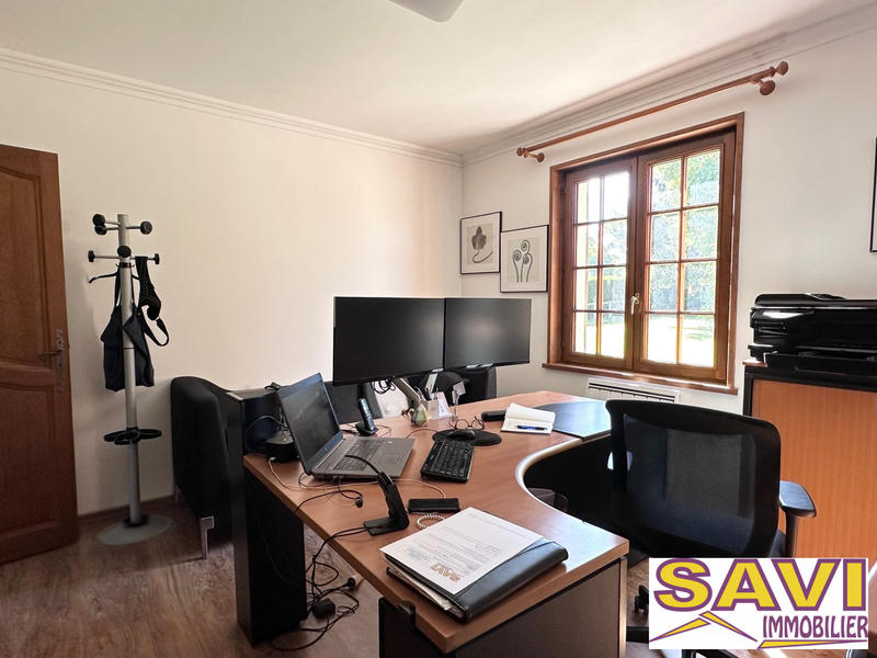 Maison ancienne - 270 m² - 11 pièces